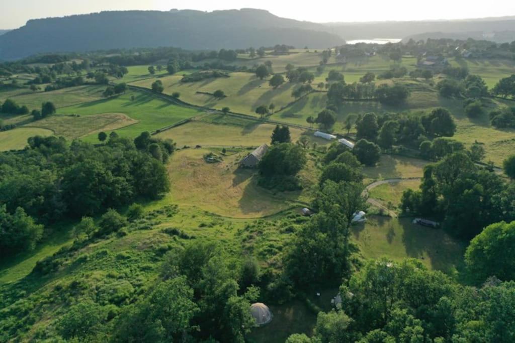 Champs-Sur-Tarentaine-Marchal Ferme De La Lucioleヴィラ エクステリア 写真